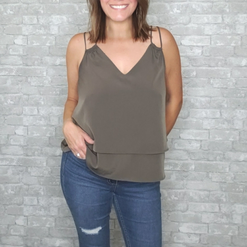 HARLOWE & GRAHAM Layered Top, EUC, Medium, $29